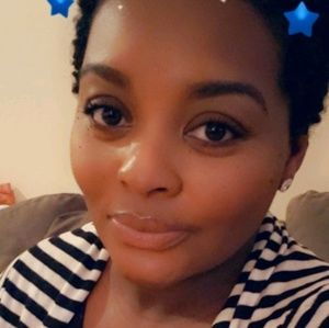 Meet your Posher, Carlita